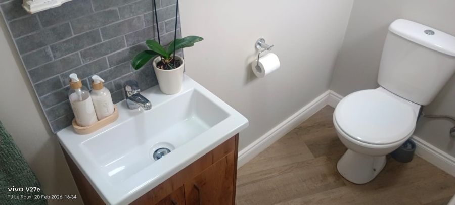 5 Bedroom Property for Sale in Monte Christo Western Cape